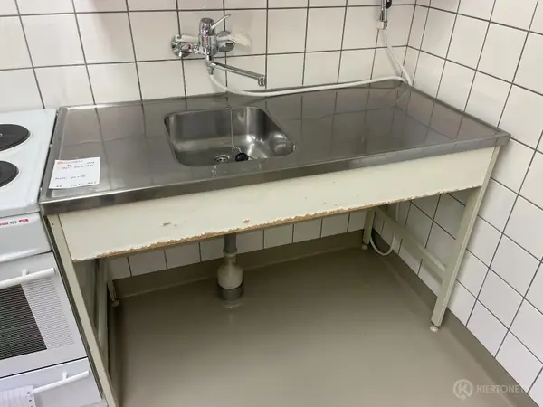 RST-ALLAS-TASO (nro 30) tila Äidinmaitokeskus 054