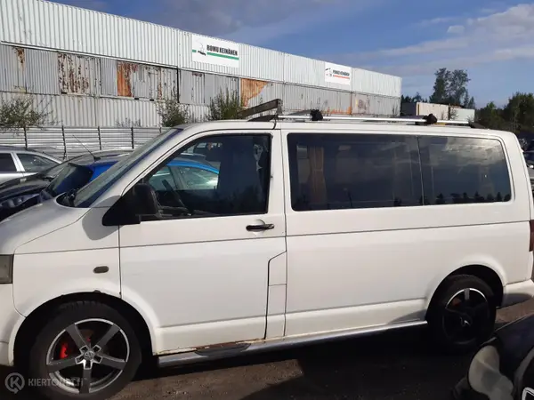 Volkswagen Transporter Bussi ,Varaosiksi/kunnostettavaksi!