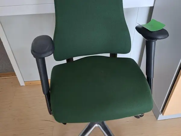 Martela Axia työtuoli vihreä nro3