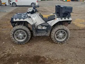 Polaris Sportsman mönkijä
