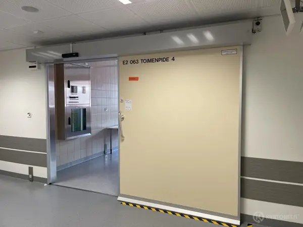 Sähköinen liukuovi (nro 327) tila E2 ortopedia 063