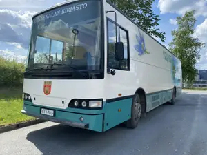 Volvo B10M kirjastoauto