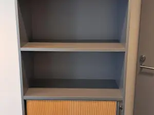 Rulohyllykaappi (nro 65/42)