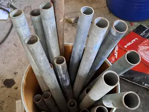 Metalliputkia. nro KH70