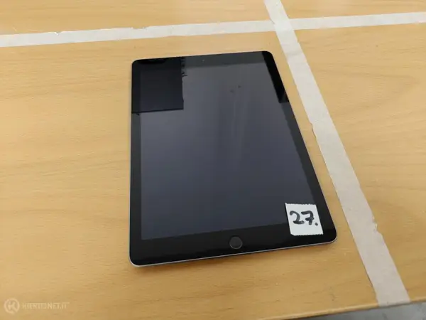 iPad (5. sukupolvi) Model A1822 tabletti (nro 27.)