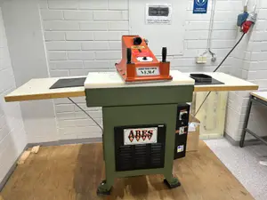 Ares stanssikone F.30