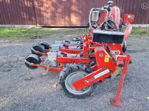 Pneumaattinen rivikylvökone Agricola Italiano