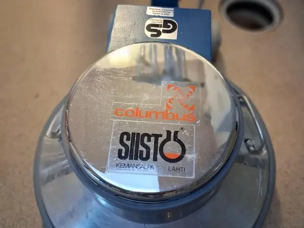 Columbus lattiahiomakone