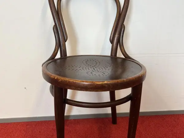 Thonet wieniläistuoli 1 kpl (nro 385) erä 5