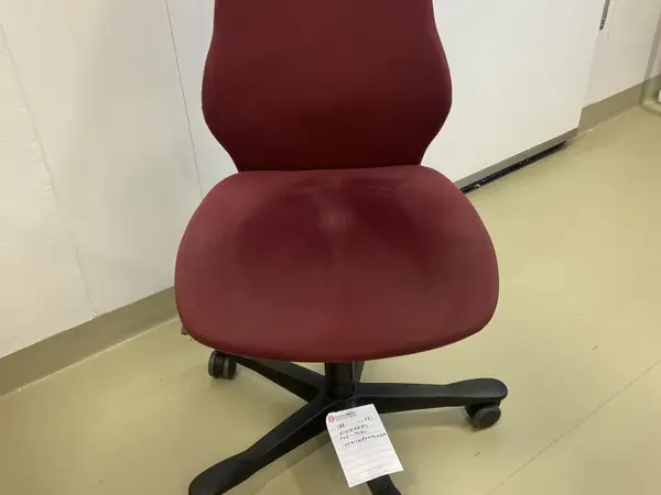 Kinnarps työtuoli (nro 188) tila F2 Yhtymähallinto 031