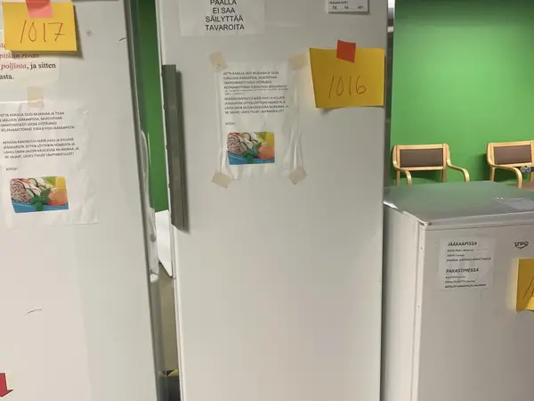 Whirlpool jääkaappi (nro 121) tila DP Käytävä