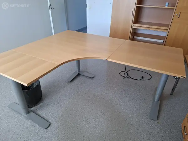 Kulmasähköpöytä Isku