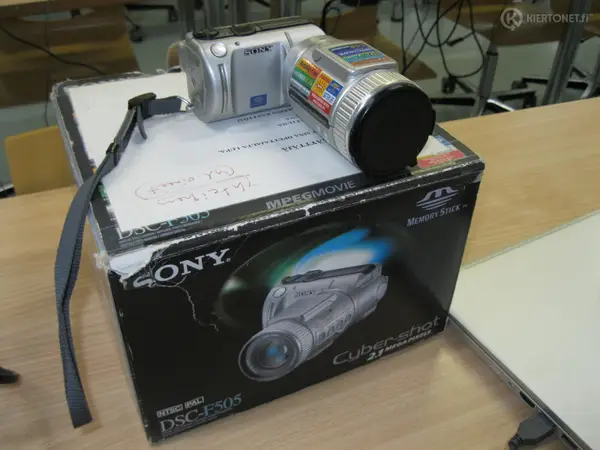 Sony Digikamera Zoomilla