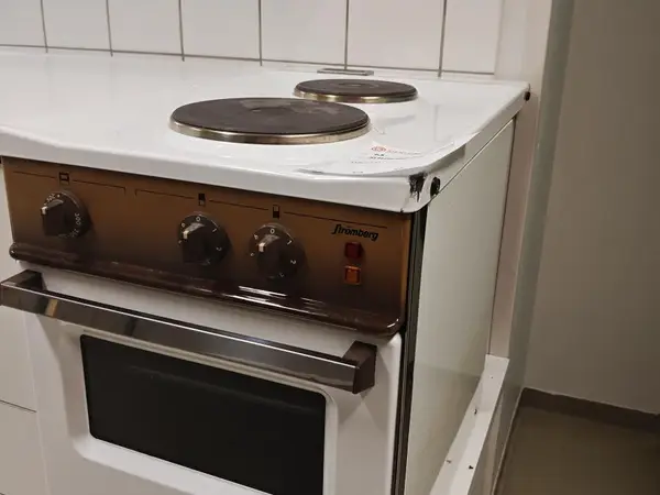 Strömberg uuni (nro 63) tila DP 009