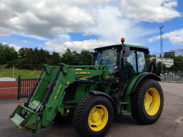 John Deere 5100M, 4x4