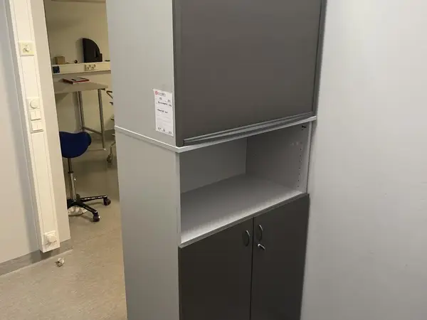 Isku rulokaappi (nro 150) tila E1 Röntgen 154