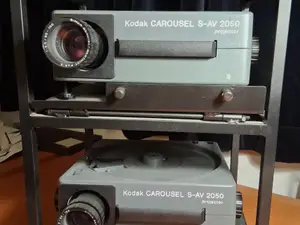 Kodak Carousel S-AV2050 projektor 2 kpl