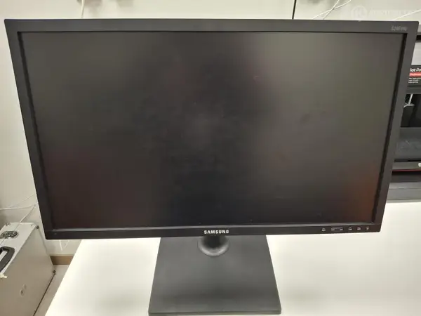 Samsung 24 S24E450D monitori (4)