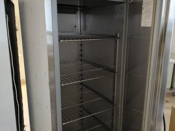 Metos jääkaappi (nro 87. Nahkala)