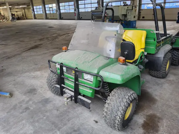 John Deere Gator