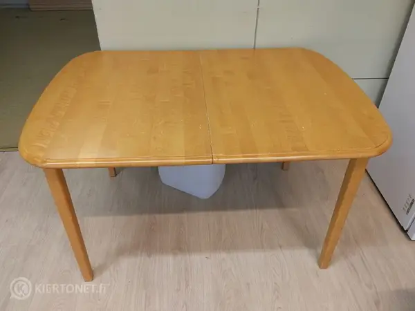 Pöytä (3)