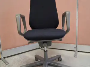 Toimistotuoli