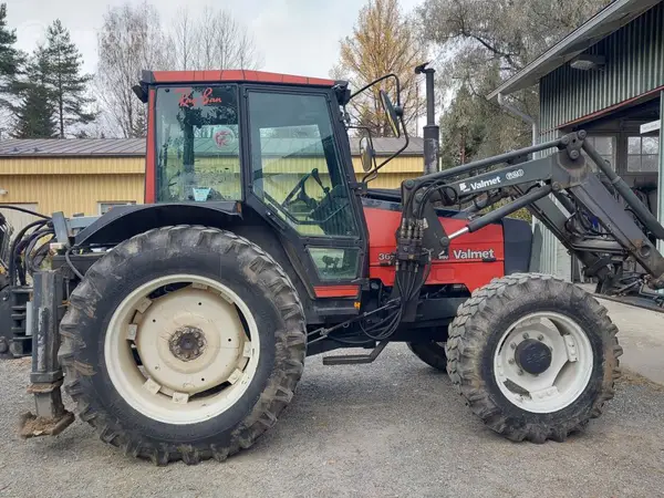 Valmet 365 traktorikaivuri 1996 4x4 kunnostettavaksi / varaosiksi