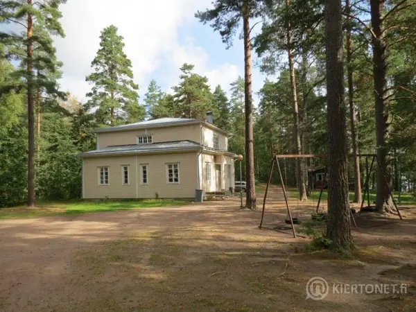 Petäjärannan leirikeskus Kivijärven rannalla, Luumäki