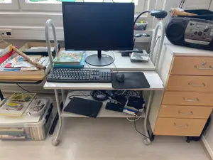 Työpöytä (nro 85) tila K3 6