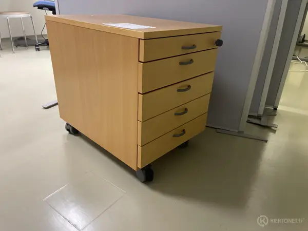 Isku laatikosto (nro 17) tila F2 Yhtymähallinto 003