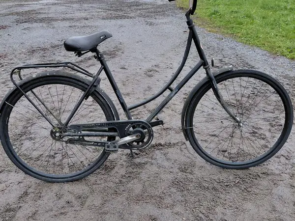 17. Tunturi Lumo polkupyörä
