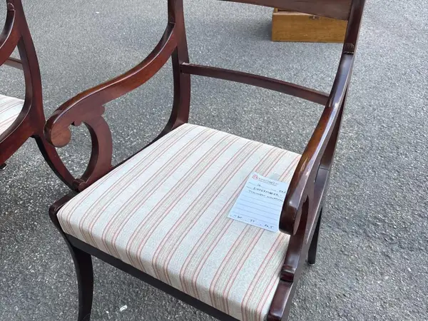 Biedermeier-tyylinen nojatuoli (nro 16) tila 0 4