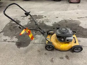 STIGA ruohonleikkuri kunnostettavaksi (nro 18) tila V Halli
