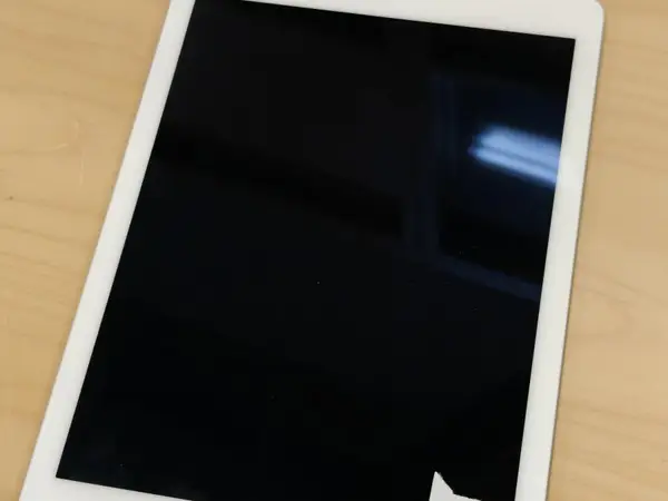 iPad Air Model A1567 tabletti (nro 34.)