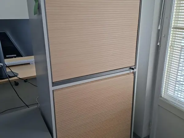 Lukittava Martela rulokaappi