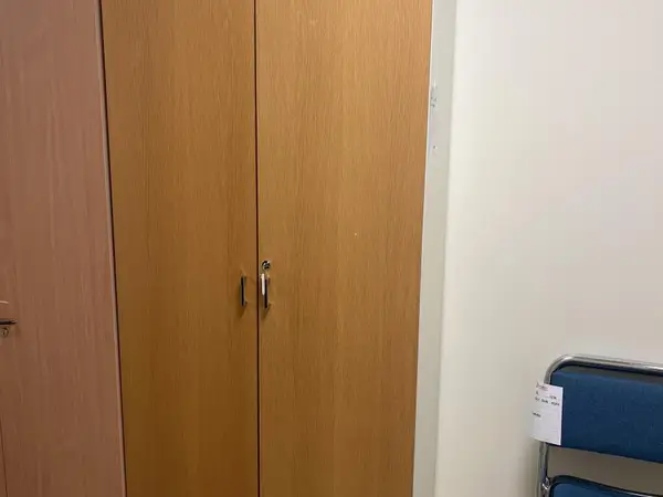 Asko kaappi (nro 305) tila E2 Kipupoliklinikka 107K