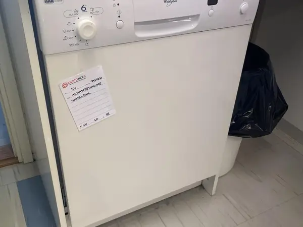 Astianpesukone Whirlpool (nro 114) tila 0 krs. Taukoh.