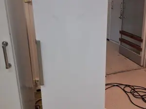 Gram jääkaappi