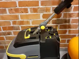 Kärcher, yhdistelmäkone / telaharja