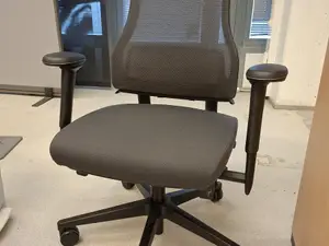 Martela Axia työtuoli