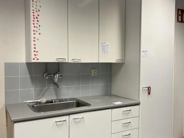 Kaapisto RST-altalla (nro 216) tila E1 Fysiatria 071