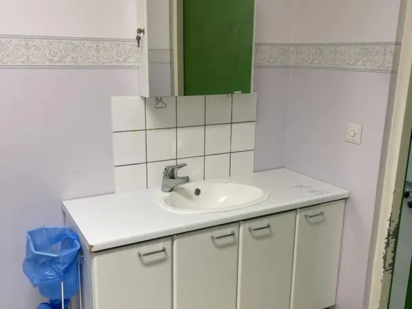 Allaskaapisto (nro 241) tila E1 Teho ja valvonta 032