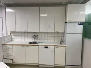Kaapisto altaalla + hana (nro 121) tila D1 synnytyssalit 115