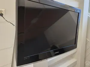 Samsung TV + teline (nro 252) tila S1 105K