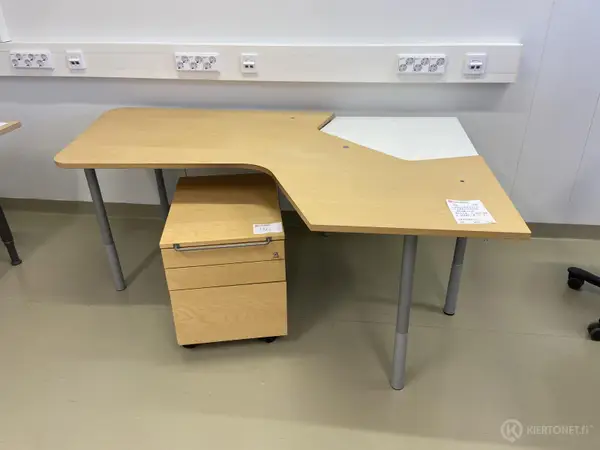 Kulmapöytä + laatikosto pyörillä (nro 186) tila F2 Yhtymähallinto 031