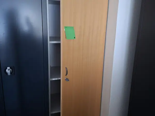 Isku kaappi