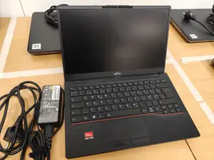 Fujitsu Lifebook E5412A kannettava tietokone (nro 21.)