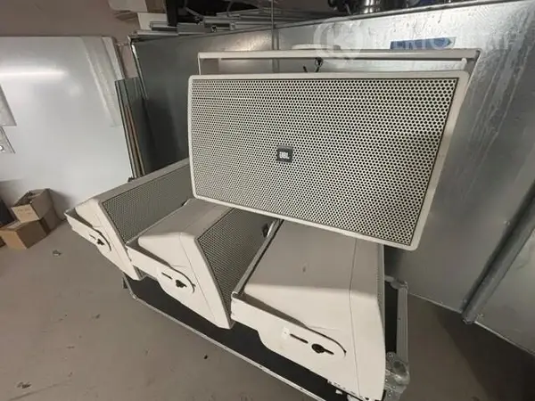 JBL Control 29AV -asennuskaiuttimet