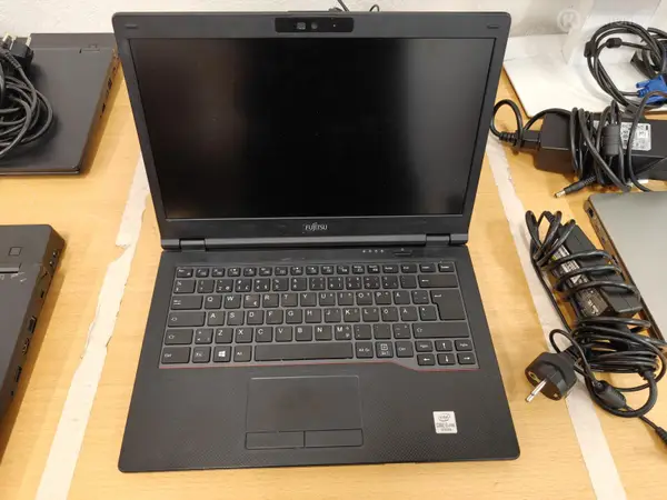 Fujitsu Lifebook E5410 kannettava tietokone (nro 3.)