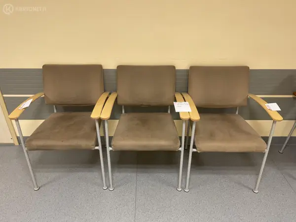 Isku tuolit 3 kpl (nro 128) tila E2 ortopedia Odotus 3